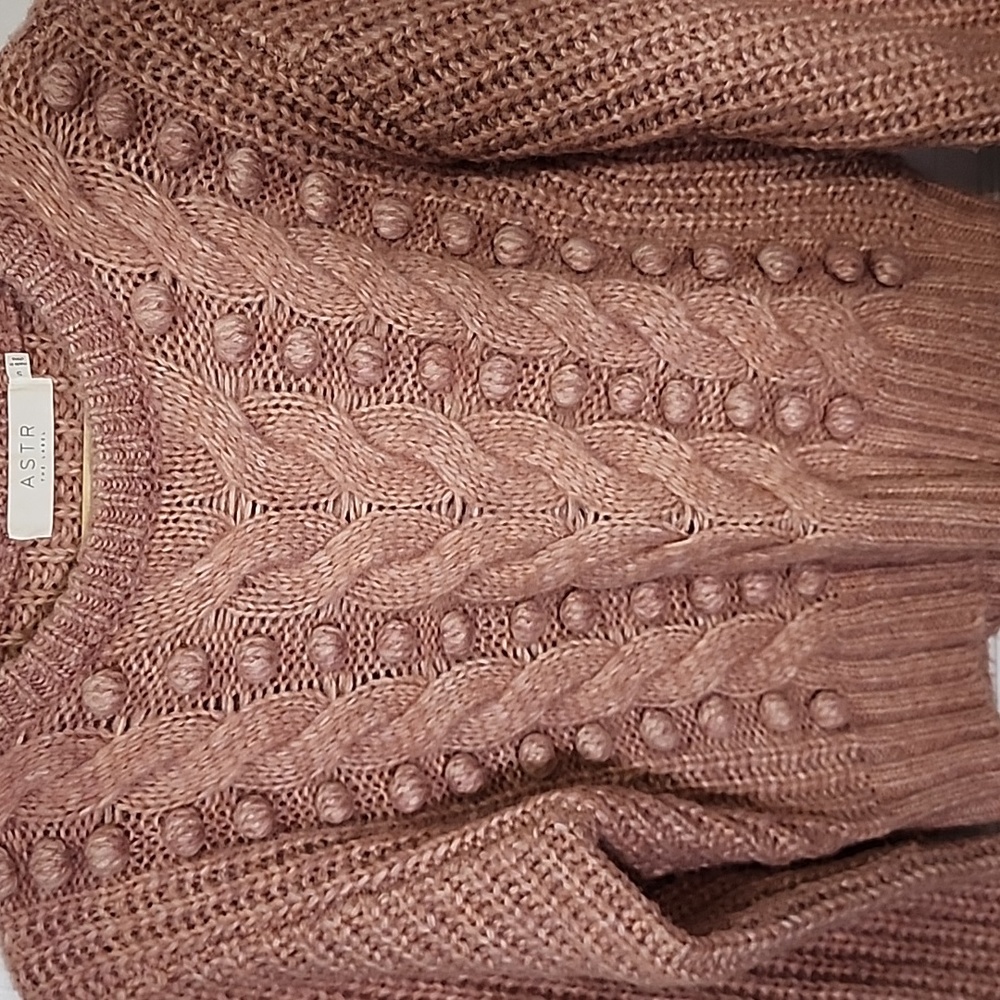 ASTR The Label Tina Pom Pom Sweater size S - Picture 3 of 16